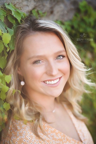 lindsayheadshot